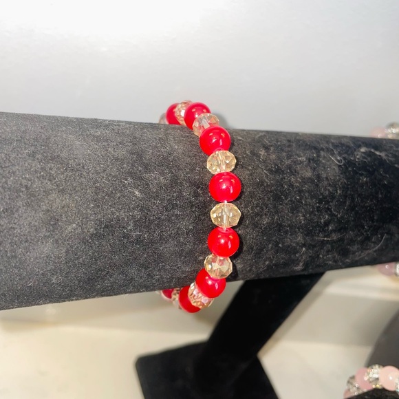 Jewelry - Handmade Red and champagne color Beaded Bracelet